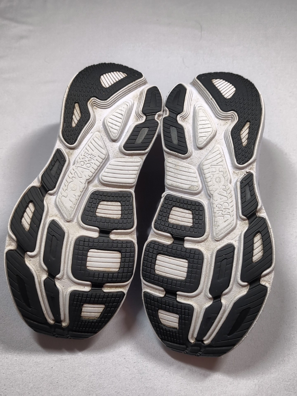 Hoka Bondi 7 Black and Gray Women's Running Sneakers Size 9 - Picture 4 of 10